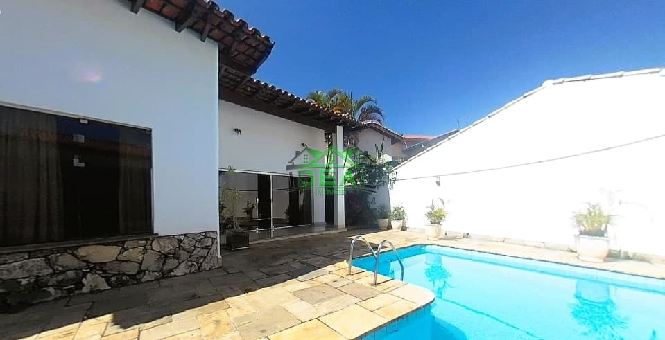 Casa Térrea 5 Dormitórios, 3 Suítes em Bela Aliança