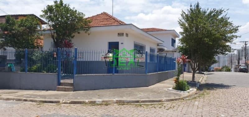 Casa Térrea 2 Dormitórios no Parque da Lapa